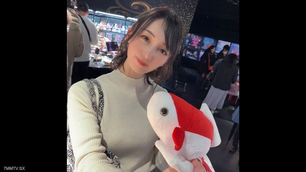 FC2-PPV-3300525 สาวน่ารัก น้ำแตกปากกินเกลี้ยง