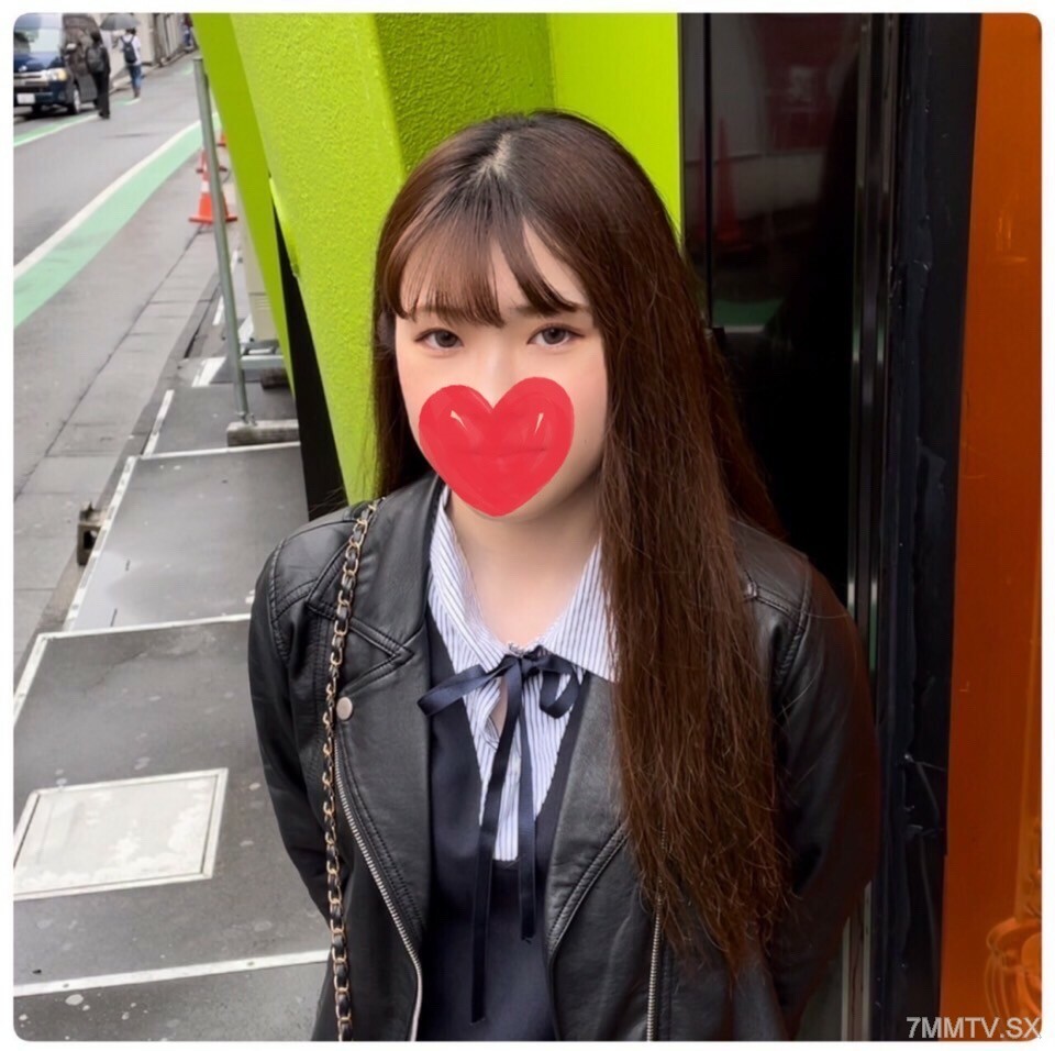 FC2-PPV-3523828 สาวอวบตูดใหญ่เด้งกระจาย