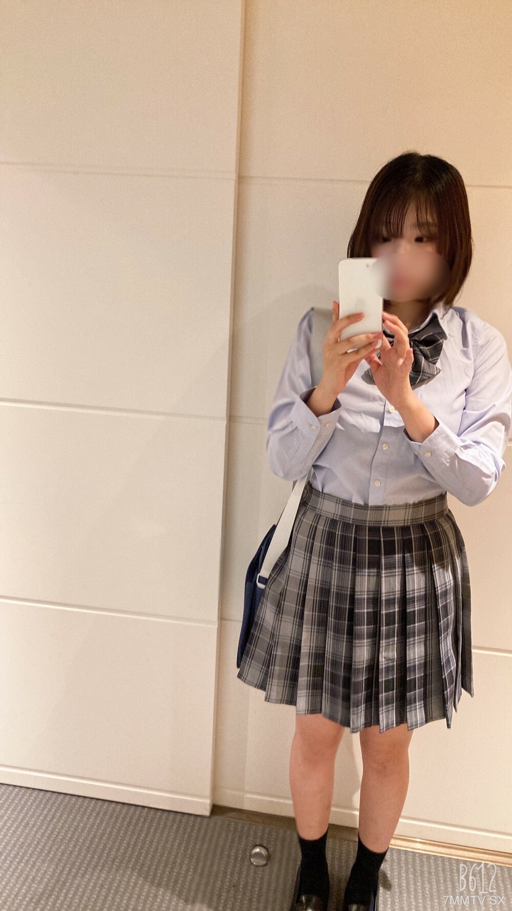 FC2-PPV-3604526 ตูดกลมโดนกระแทก