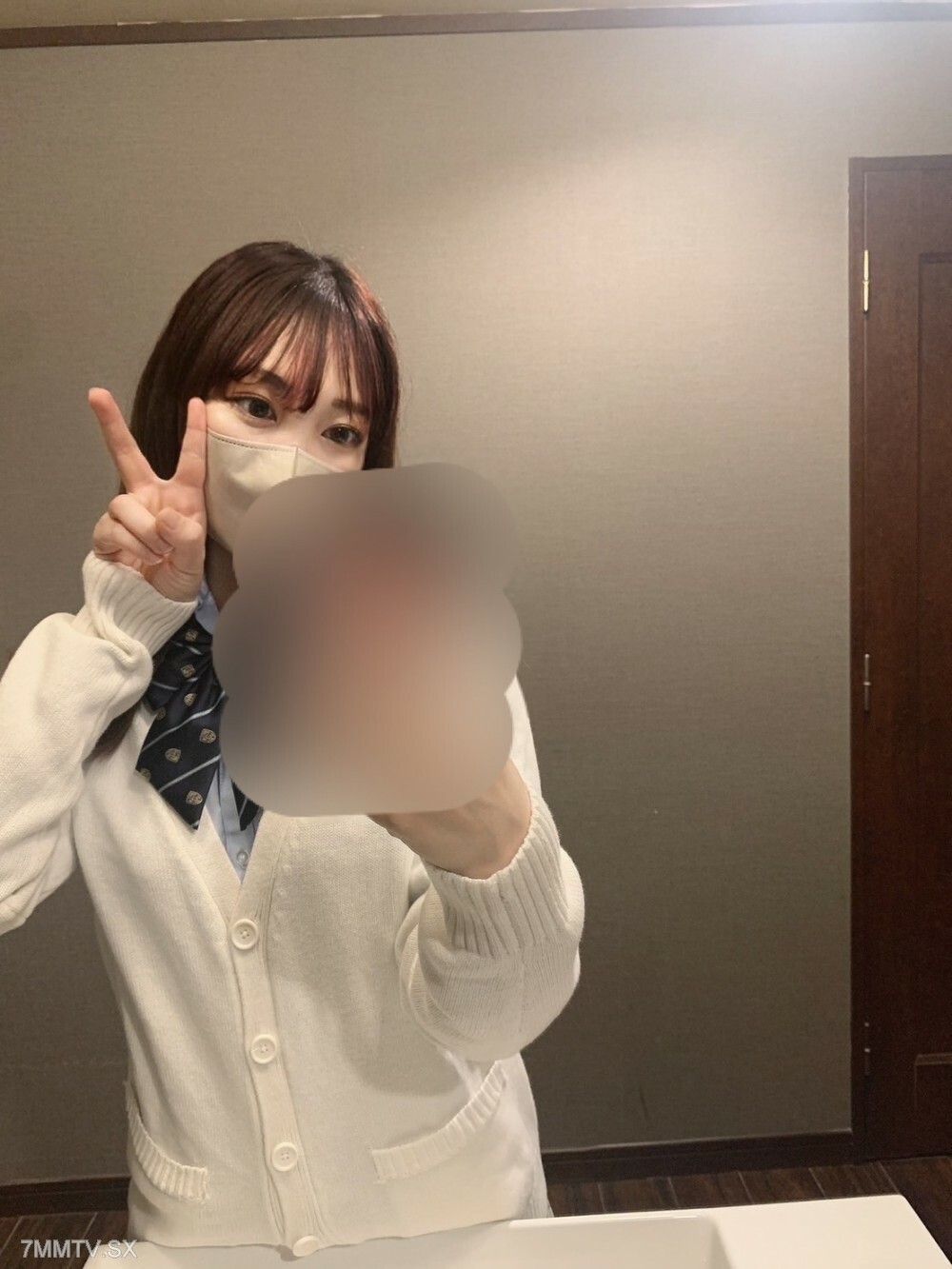 FC2-PPV-3632230 สาวอวบหุ่นน่ากัดเย็ดสด