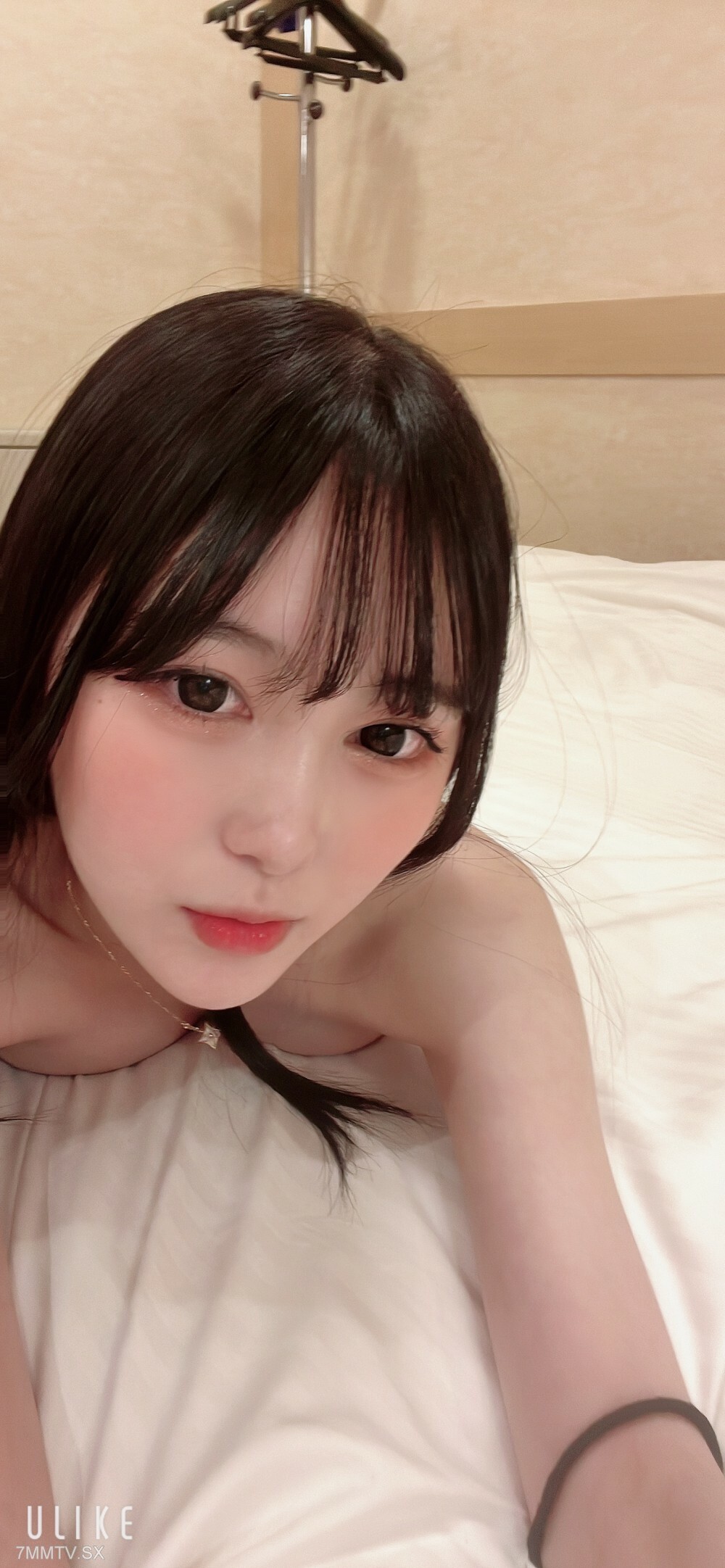 FC2-PPV-3732066 นักศึกษาสาวหีชมพู