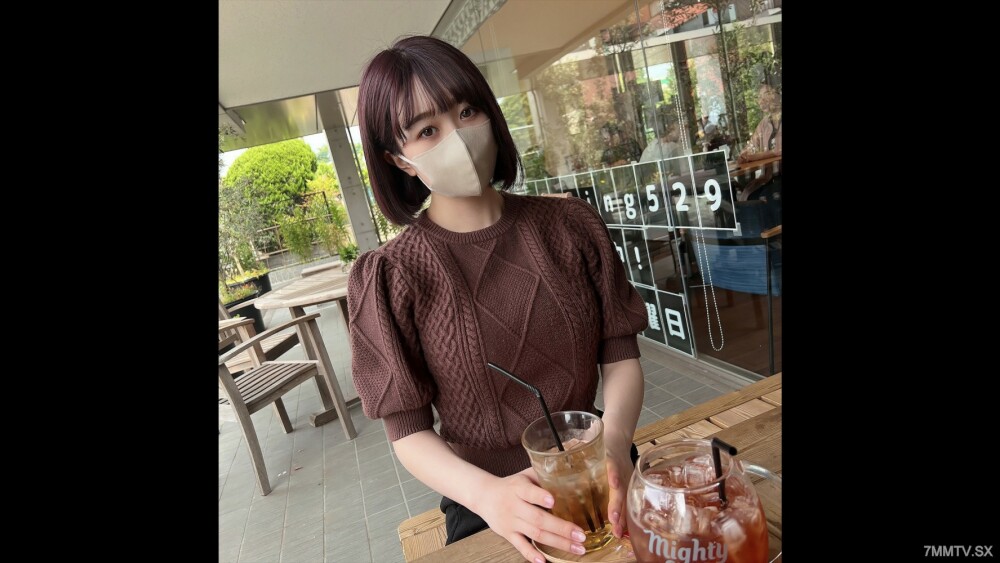 FC2-PPV-3918600 สาวตัวเล็กหีแน่นโดนขย่มยับ