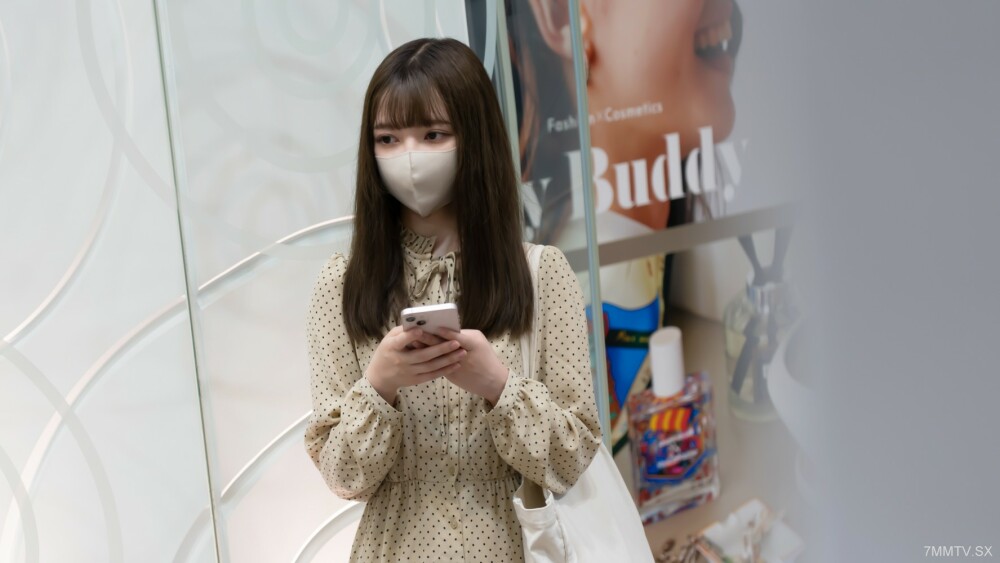 FC2-PPV-3941012 สาวเซ็กซี่โดนเย็ดคาบาร์