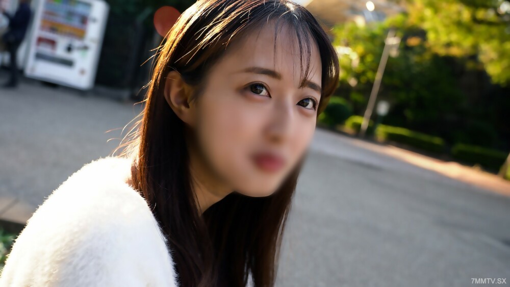 FC2-PPV-3990488 สาวน้อยผิวแทนช่วยตัวเองเด็ด