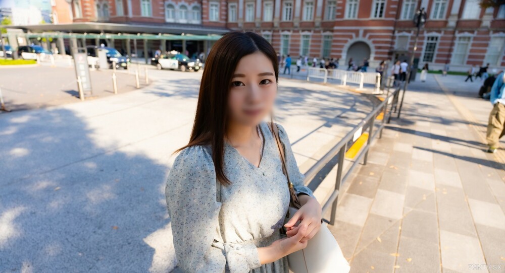 FC2-PPV-4015444 สาวขาวใส โดนเลียหีเย็ดสด