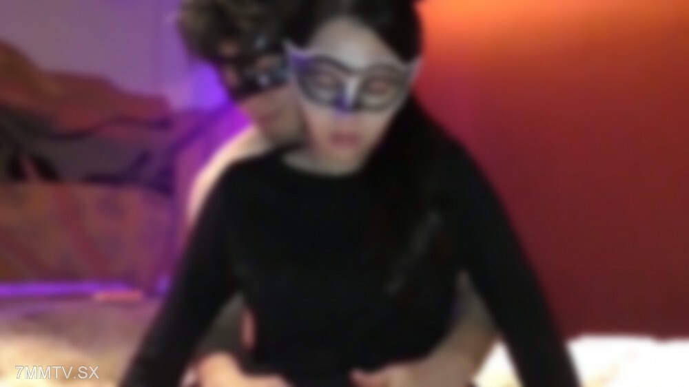 FC2-PPV-4020108 สาวขาวยันตูดเด้งแรง