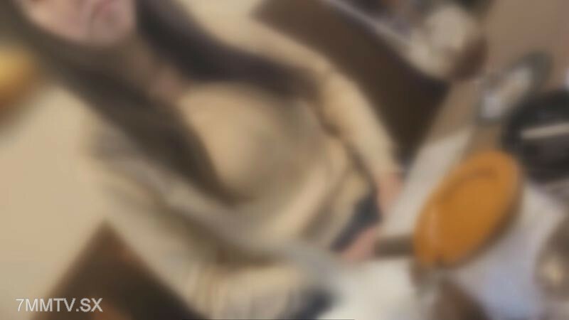 FC2-PPV-4213725 หีเนียนโดนเย็ดน้ำแตก