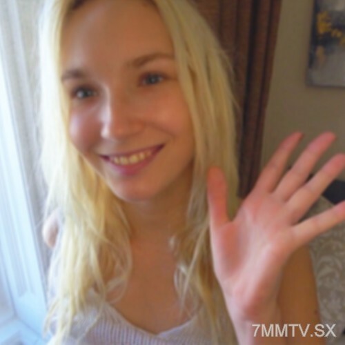 FC2-PPV-4239286 หีใหญ่สาวอวบครางดัง