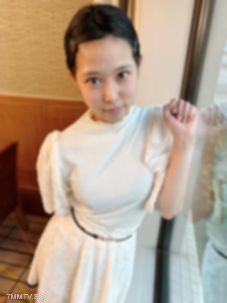 FC2-PPV-4323216 สาวผมสั้นเย็ดสดแตกใน