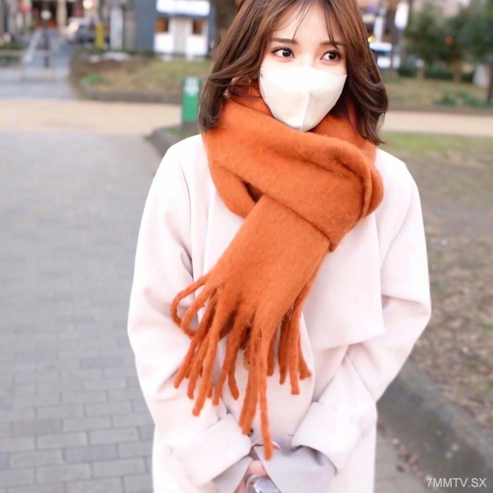 FC2-PPV-4327149 สาวขาวเนียนเย็ดสด