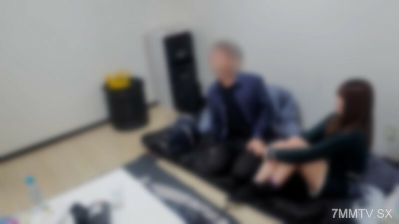 FC2-PPV-4348319 สาวน้อยโดนข่มเย็ด