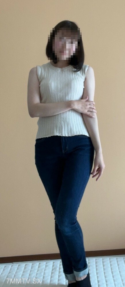 FC2-PPV-4384249 นักศึกษาสาวช่วยตัวเอง