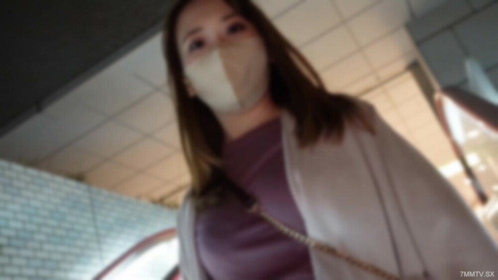 FC2-PPV-4483816 สาวรุ่นพี่เงี่ยนเย็ดสด