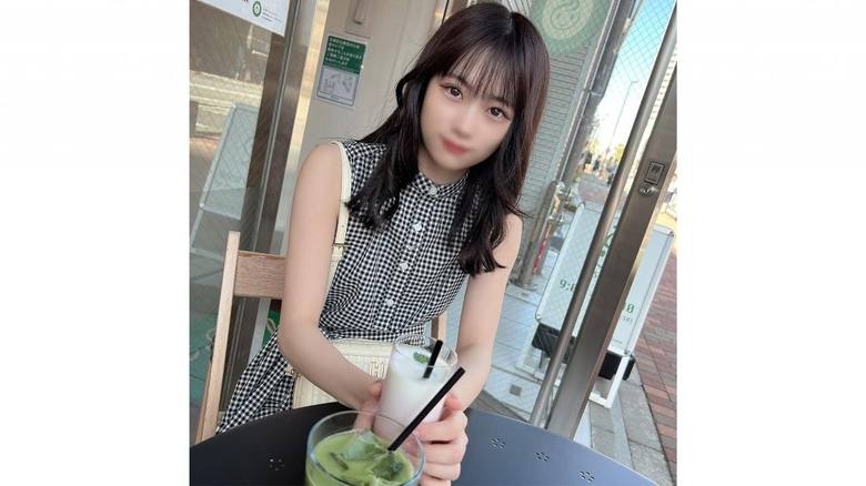 FC2-PPV-4519850 สาวน้อยหีชมพูโดนยัดควย