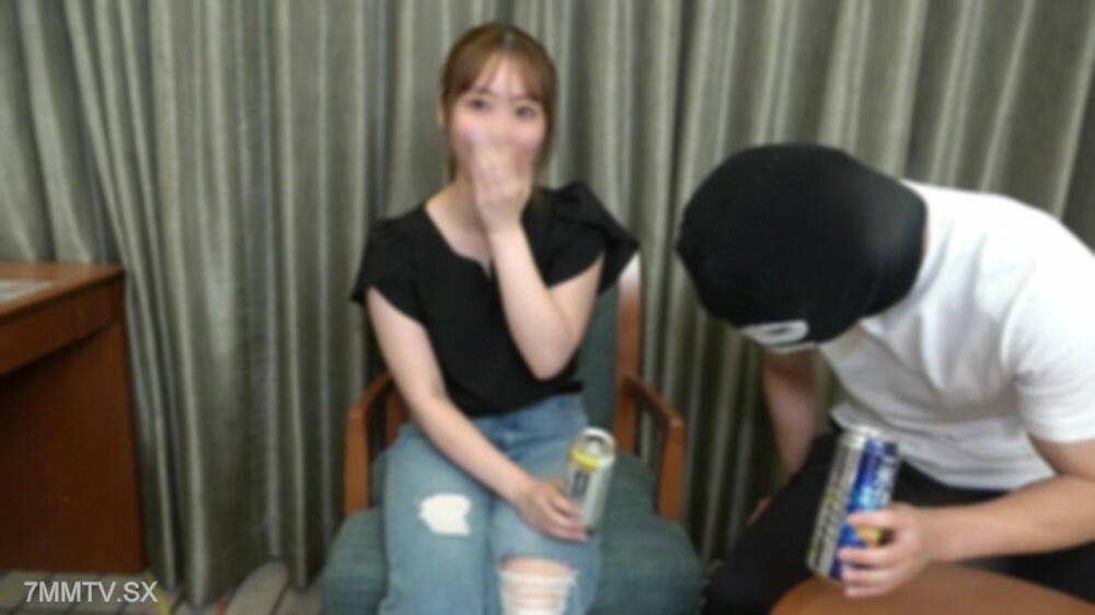 FC2-PPV-4548145 สาวผมดำดูดควยเก่ง