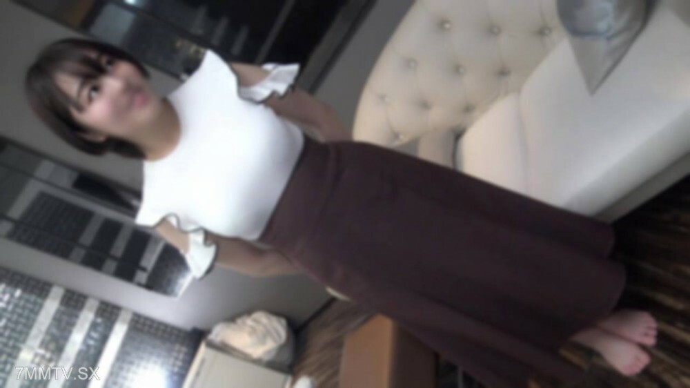 FC2-PPV-4553612 แม่บ้านสาวโดนเย็ดแตกใน