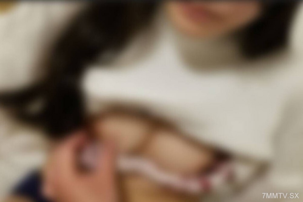 FC2-PPV-4556079 สาวน่ารักโดนเย็ดแรง