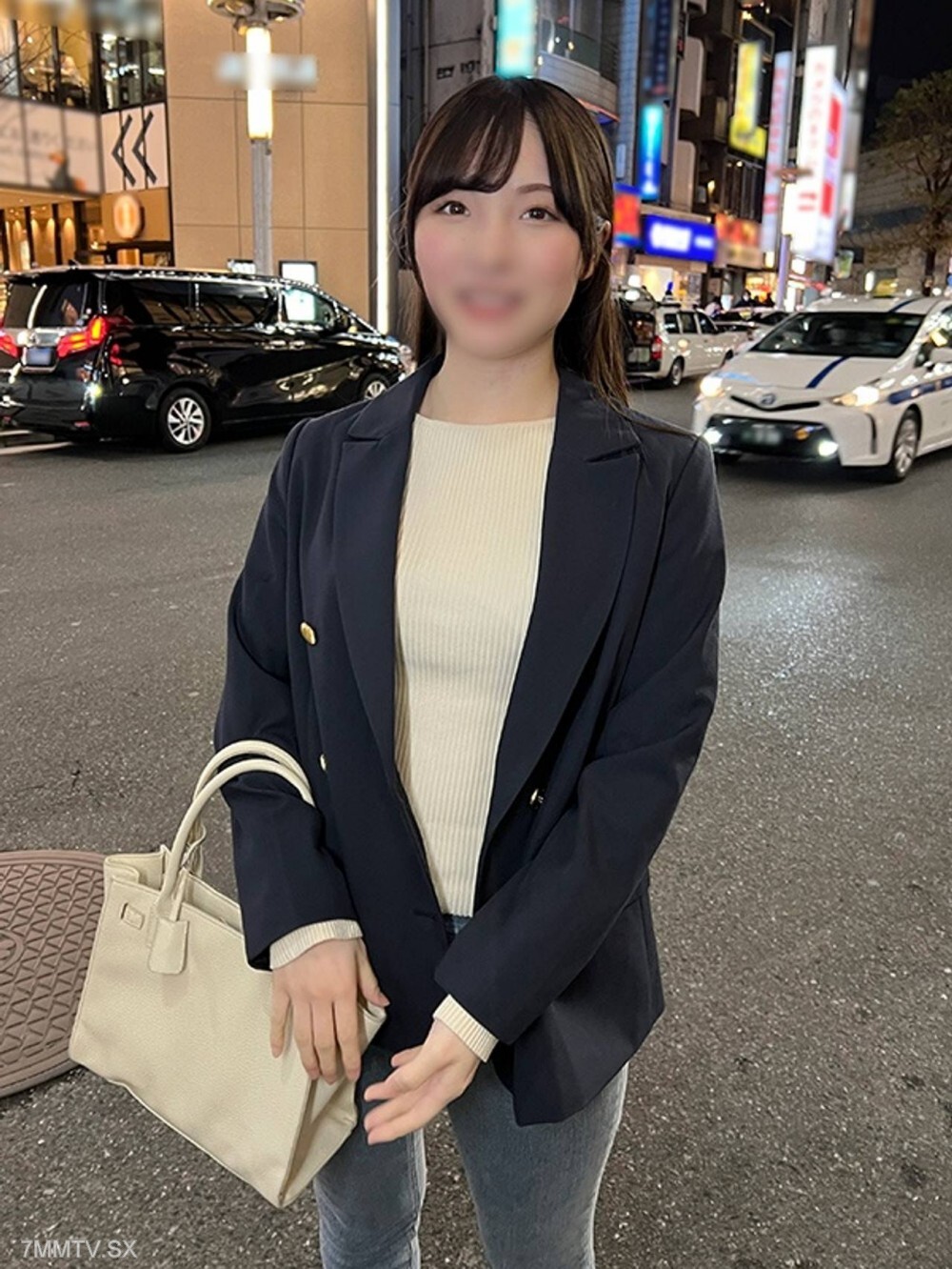 FC2-PPV-4557919 สาวผมยาวเย็ดคาชุดนักเรียน