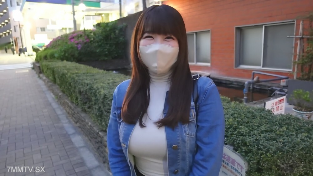 FC2-PPV-4558869 สาวโลลิหีเล็กโดนเย็ดใหญ่