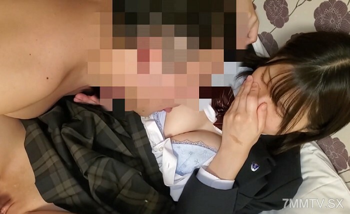 FC2-PPV-4560159 สาวน่ารักหีแฉะเย็ดสด