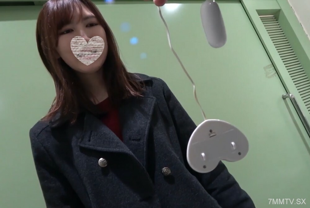 FC2-PPV-4560194 สาวผมบ๊อบหีโหนกเย็ดสด