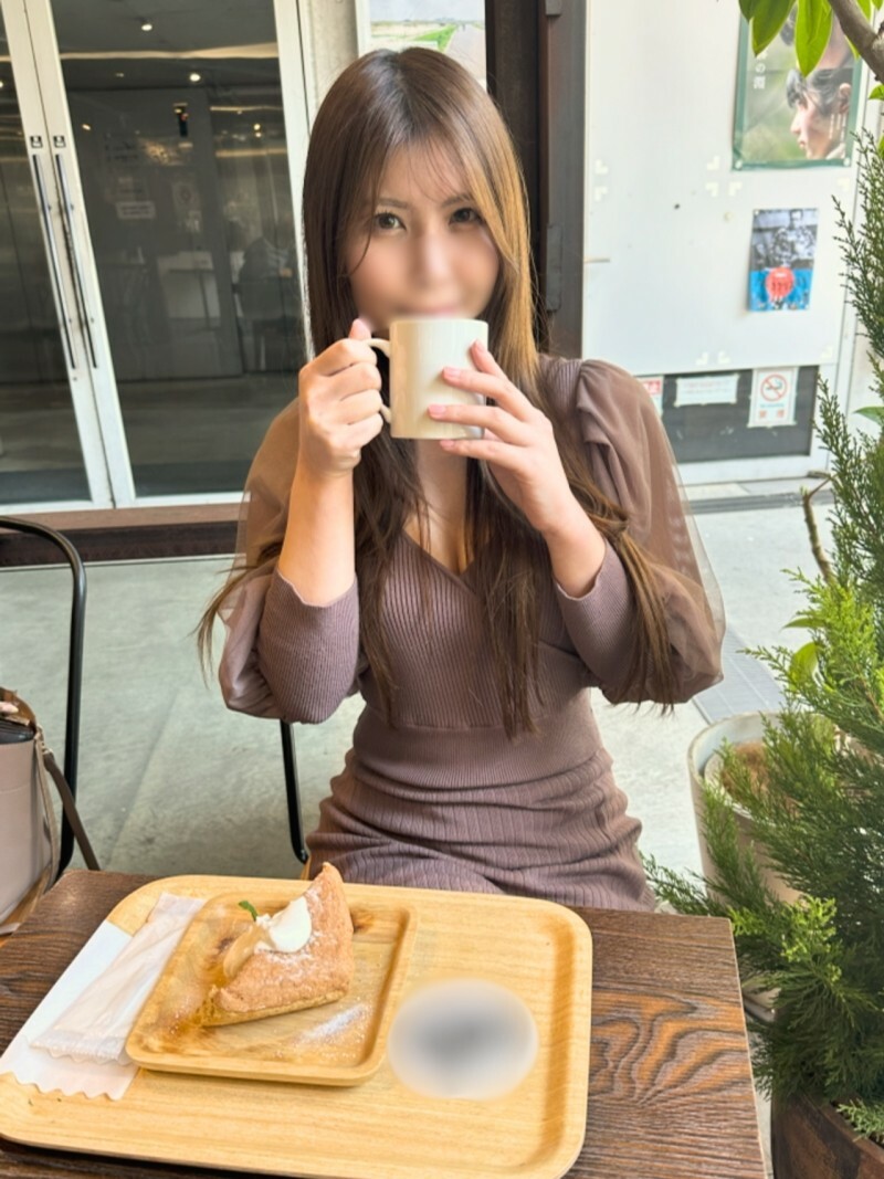 FC2-PPV-4561687 สาวผมสั้นผิวขาวเย็ดดุ