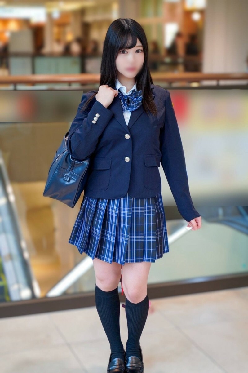 FC2-PPV-4566359 สาวตัวเล็กตูดกลมเย็ดมัน