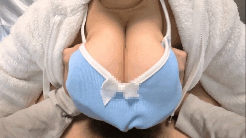 FC2-PPV-4572492 สาวน่ารักครางเสียวหนัก