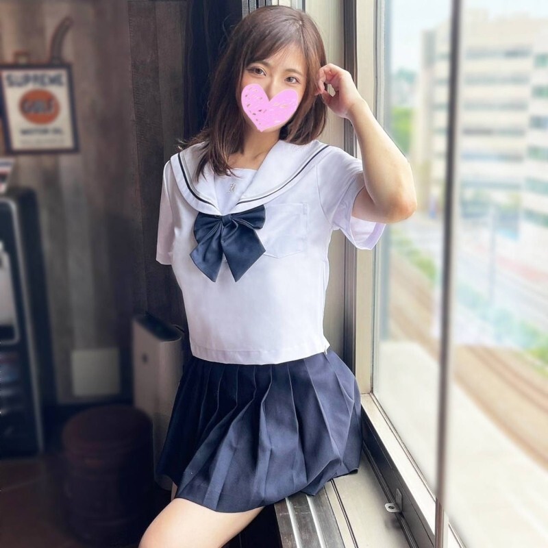 FC2-PPV-4588967 สาวออฟฟิศหีฟิตร้องลั่น