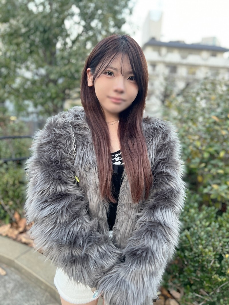 FC2-PPV-4608186 สาวหวานโดนเย็ดน้ำแตกปาก