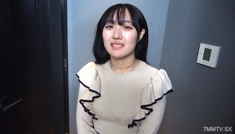 FC2-PPV-4618736 สาวน้อยตูดกลมโดนเย็ด