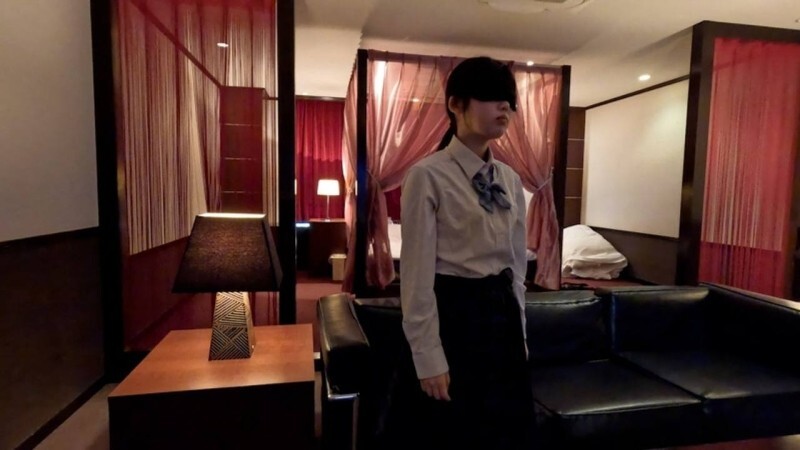 FC2-PPV-4635962 สาวขาวเนียนหีฟิตเย็ดสด