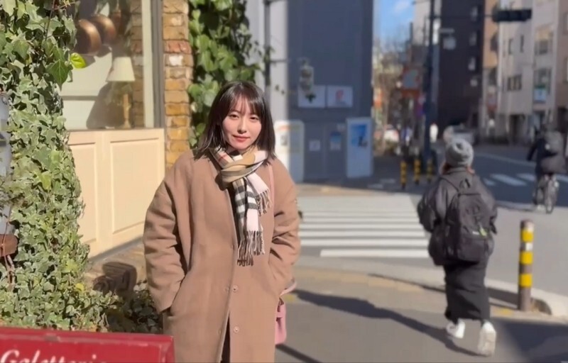 FC2-PPV-4653835 แม่บ้านสาวโดนเย็ดซอยกลางบ้าน