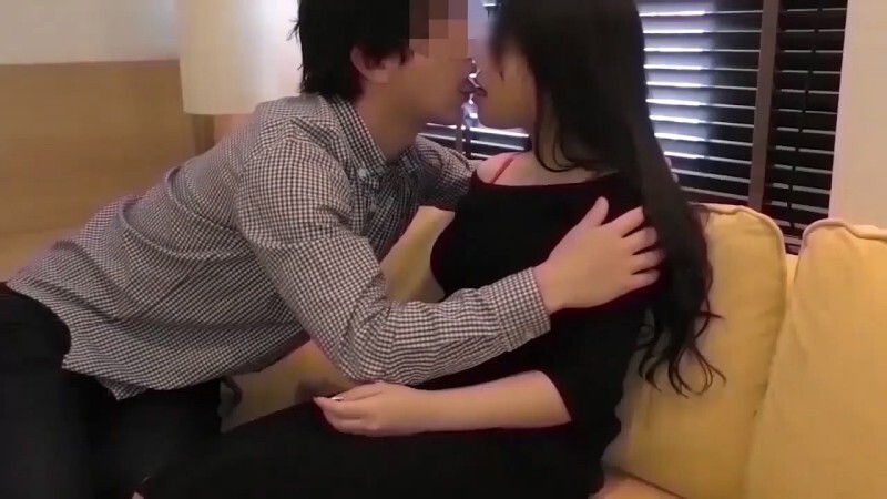 FC2-PPV-4664647 สาวขาวช่วยตัวเองเสียวจัง