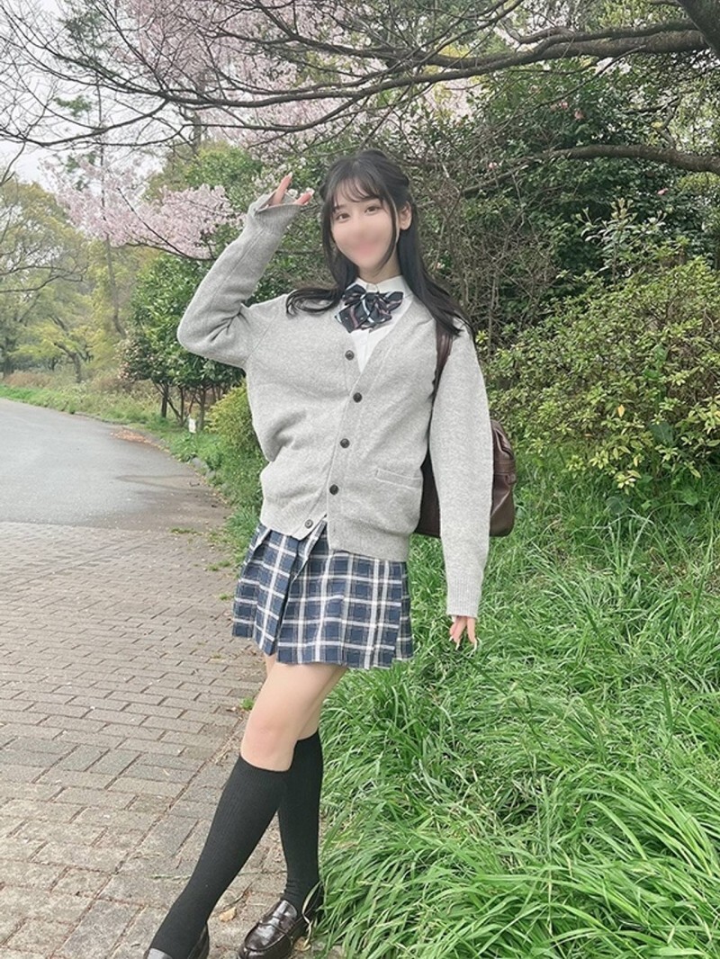 FC2-PPV-4669180 สาวตัวเล็กโดนเย็ดซอยแรงๆ