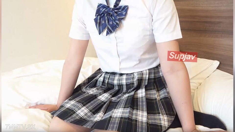 FC2-PPV-4672039 นักศึกษาสาวโดนเย็ดสดคาหอ