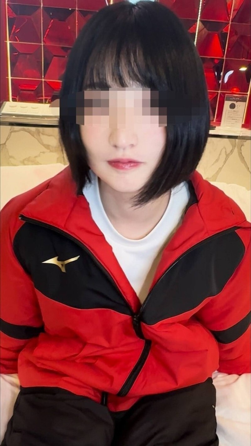 FC2-PPV-4682449 สาวผมยาวโดนรุมเย็ดโคตรเด็ด