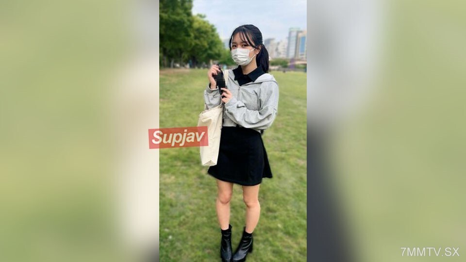 FC2-PPV-4687295 สาวผิวน้ำผึ้งเย็ดทะเล