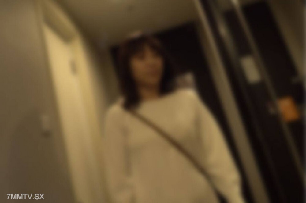 FC2-PPV-4702428 สาวตัวเล็ก โดนเย็ดใหญ่ทะลุหี