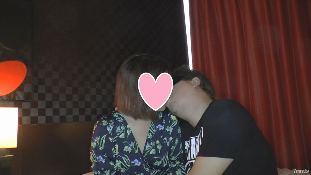 FC2-PPV-660045 สาวนมใหญ่ช่วยตัวเอง