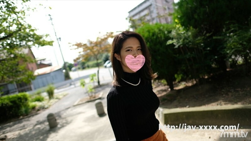 FC2-PPV-697218 สาวผมดำตูดกลมโดน anal