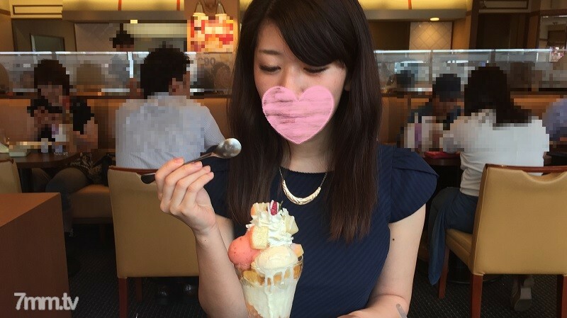 FC2-PPV-712184 เย็ดแรงไม่ยั้ง