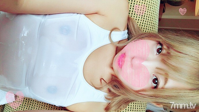 FC2-PPV-839127 สาวน่าทะนุถนอมโชว์รูหี