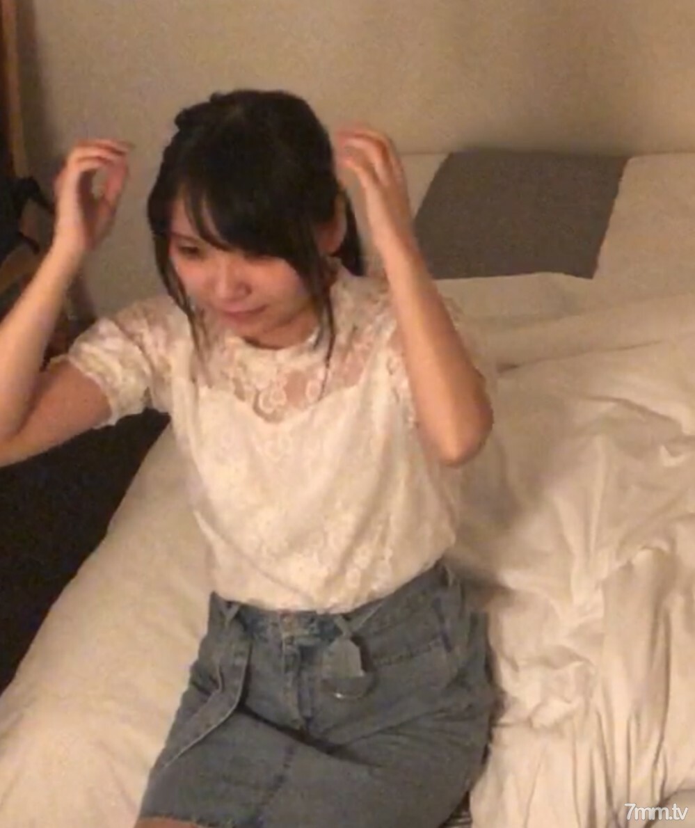 FC2-PPV-881325 นักศึกษาสาวโดนรุ่นพี่เย็ด