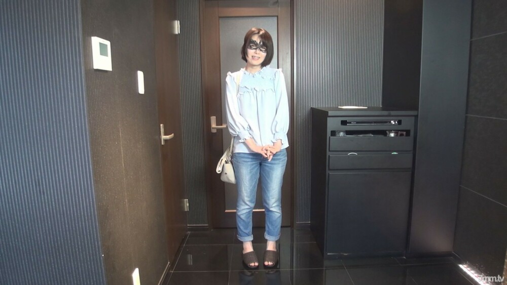 FC2-PPV-912618 สาวผมสั้นเย็ดสด