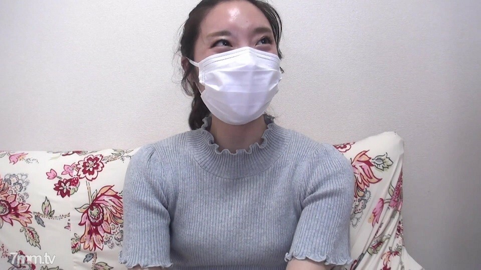 FC2-PPV-968941 สาวตัวเล็กขย่มควยเก่ง