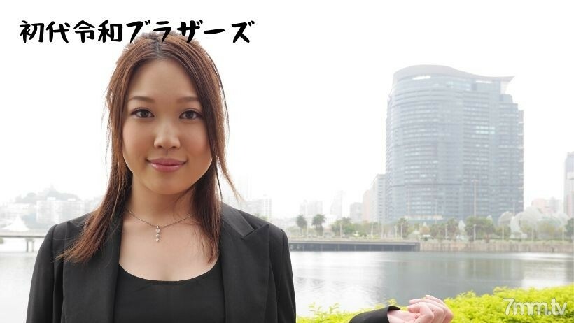 RB010 สาวน่ารักก้นงอนเย็ดมันส์