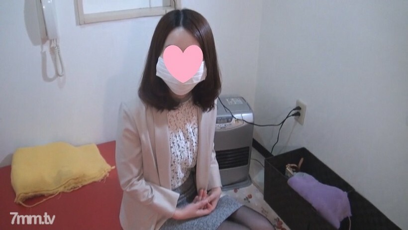 SG030 สาวสาวSG โดนเย็ดคาห้องน้ำ