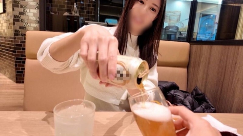 FC2-PPV-4723568 สาวอวบตูดใหญ่เด้งเย็ดมันส์