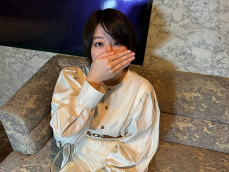 FC2-PPV-4742916 สาวผมสั้นเย็ดร้องลั่น